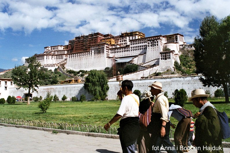 Wyprawa Tybet - Nepal: Lhasa, Yamdrok Tso, Gyantse, Shigatse, Tingri, Zhangmu, Kathamandu Wyprawa Tybet - Nepal: Lhasa, Yamdrok Tso, Gyantse, Shigatse, Tingri, Zhangmu, Kathamandu